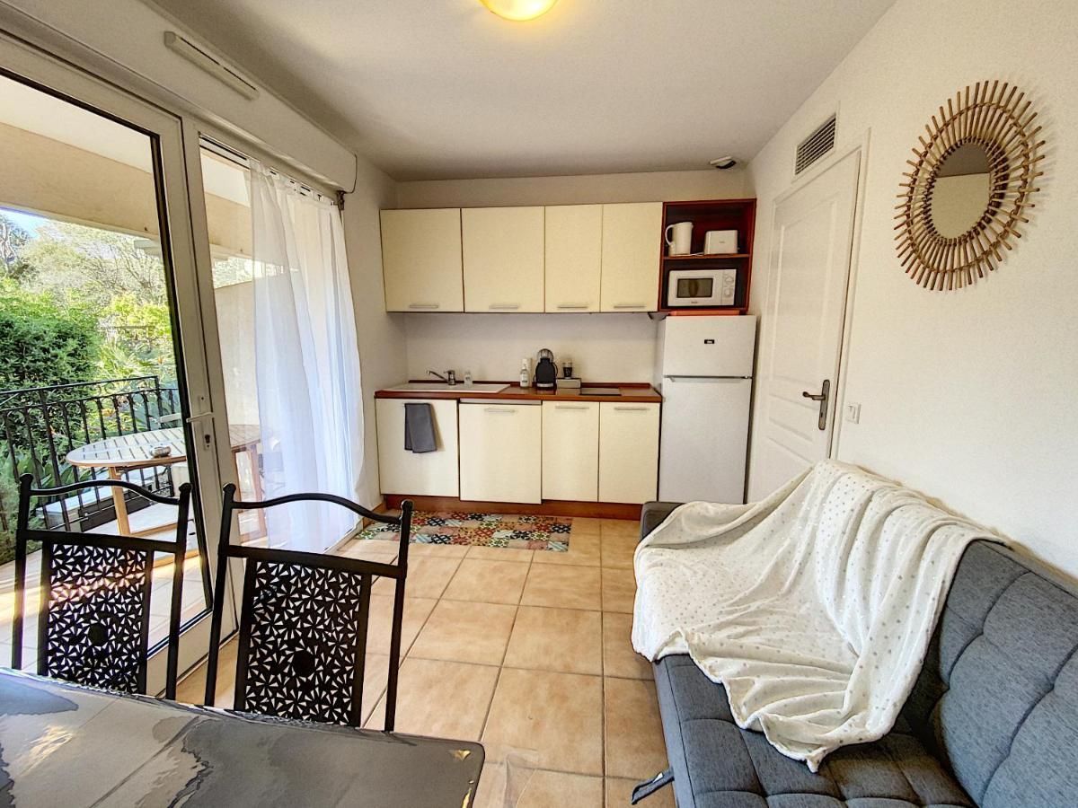 Appartement 2 Pieces Au Coeur Du Cap D'Antibes Exterior foto